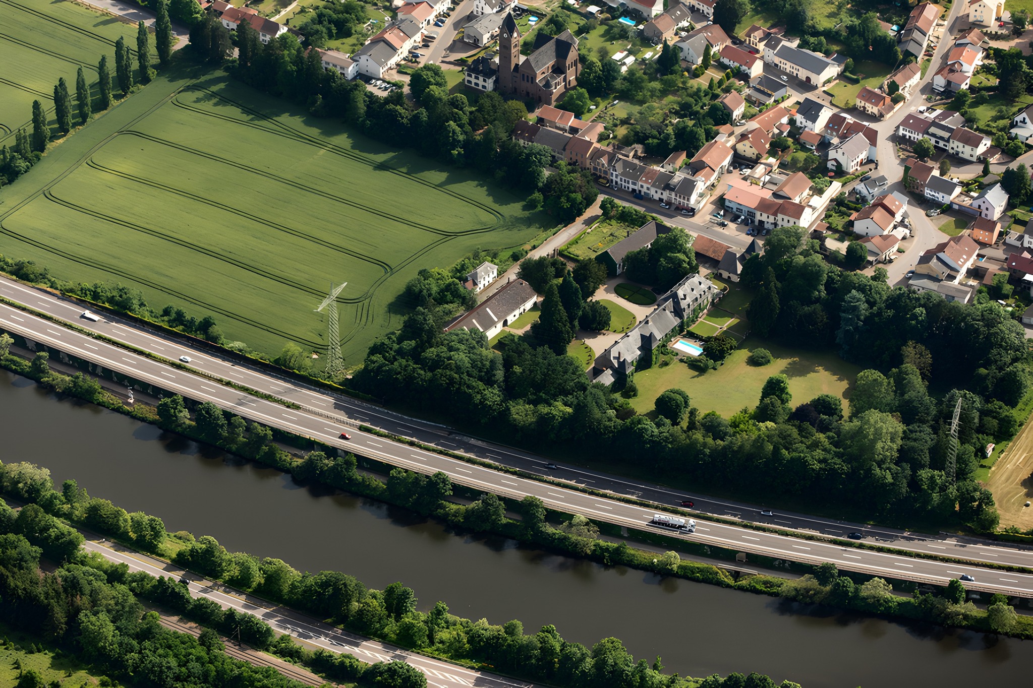 Aus dem Fremersdorfer Schloss.