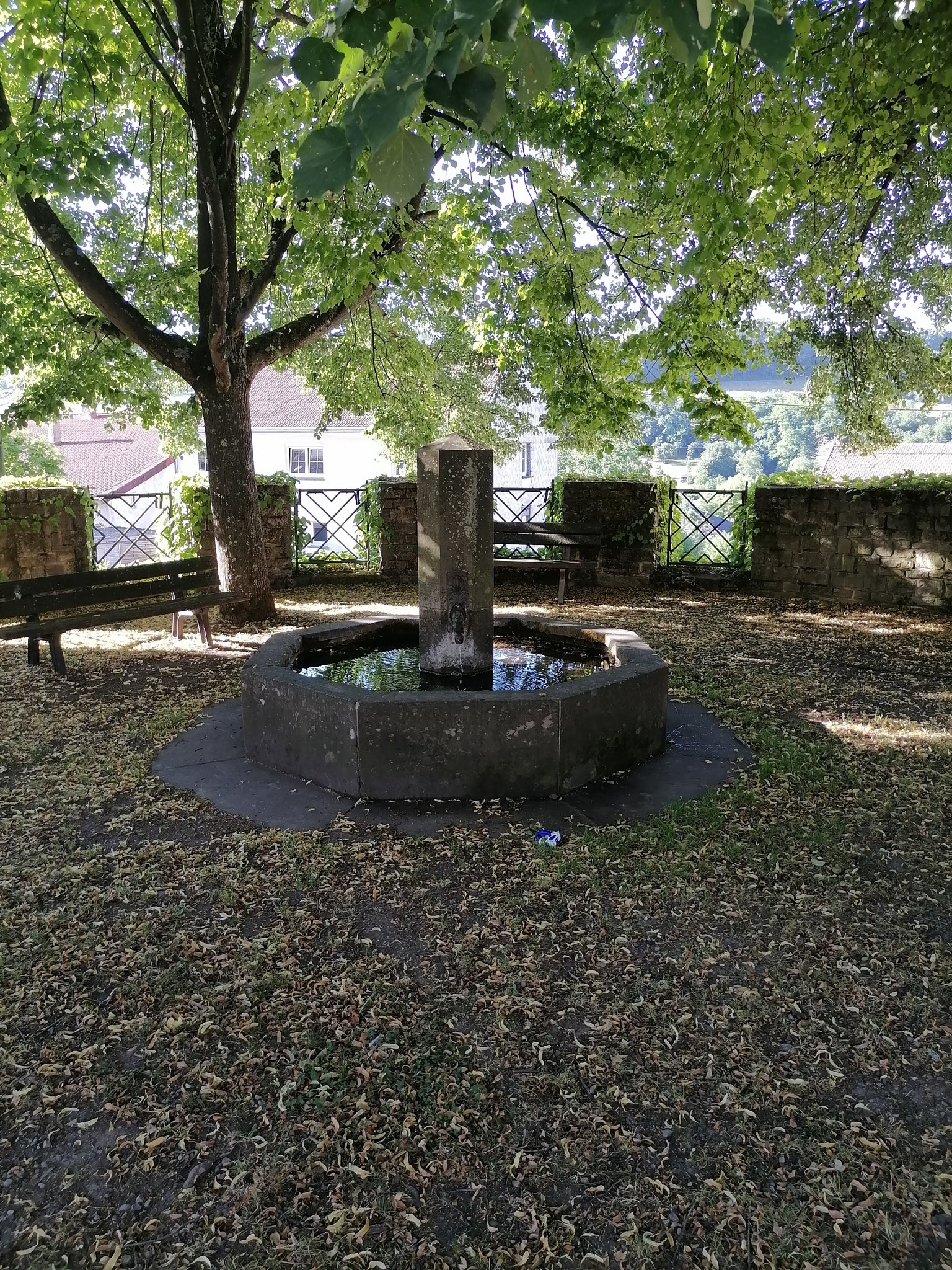 Dorfbrunnen in Mondorf.
